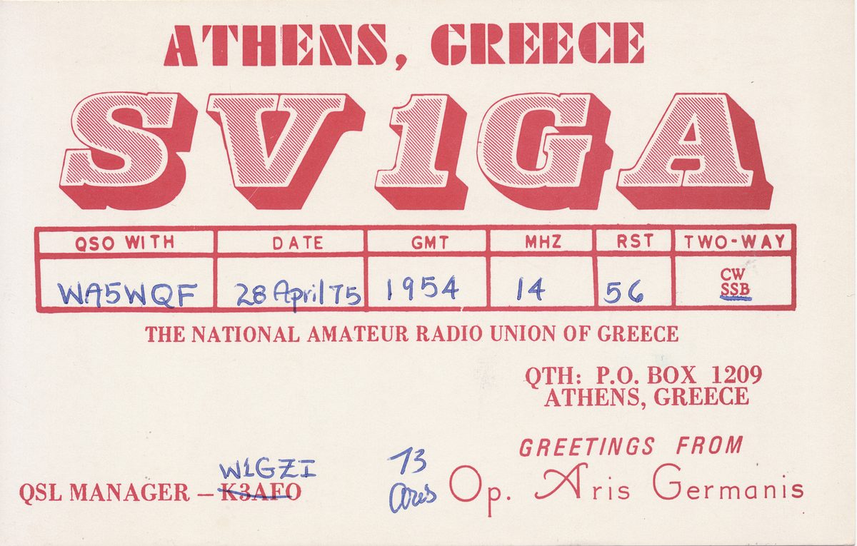 Rot bedruckte QSL-Karte der Station SV1GA aus Athen mit handschriftlich eingetragener Verbindung vom 28. April 1975 auf 14 MHz