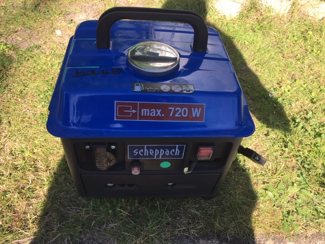 Kompakter Scheppach Stromgenerator mit 720 Watt