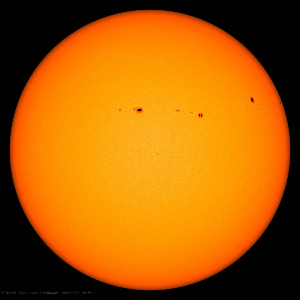 Die Sonne im sichtbaren Licht - NASA SDO HMI