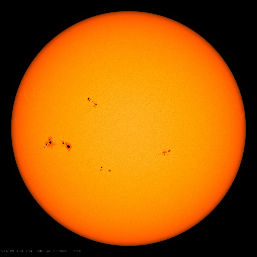 Die Sonne im sichtbaren Licht - NASA SDO HMI