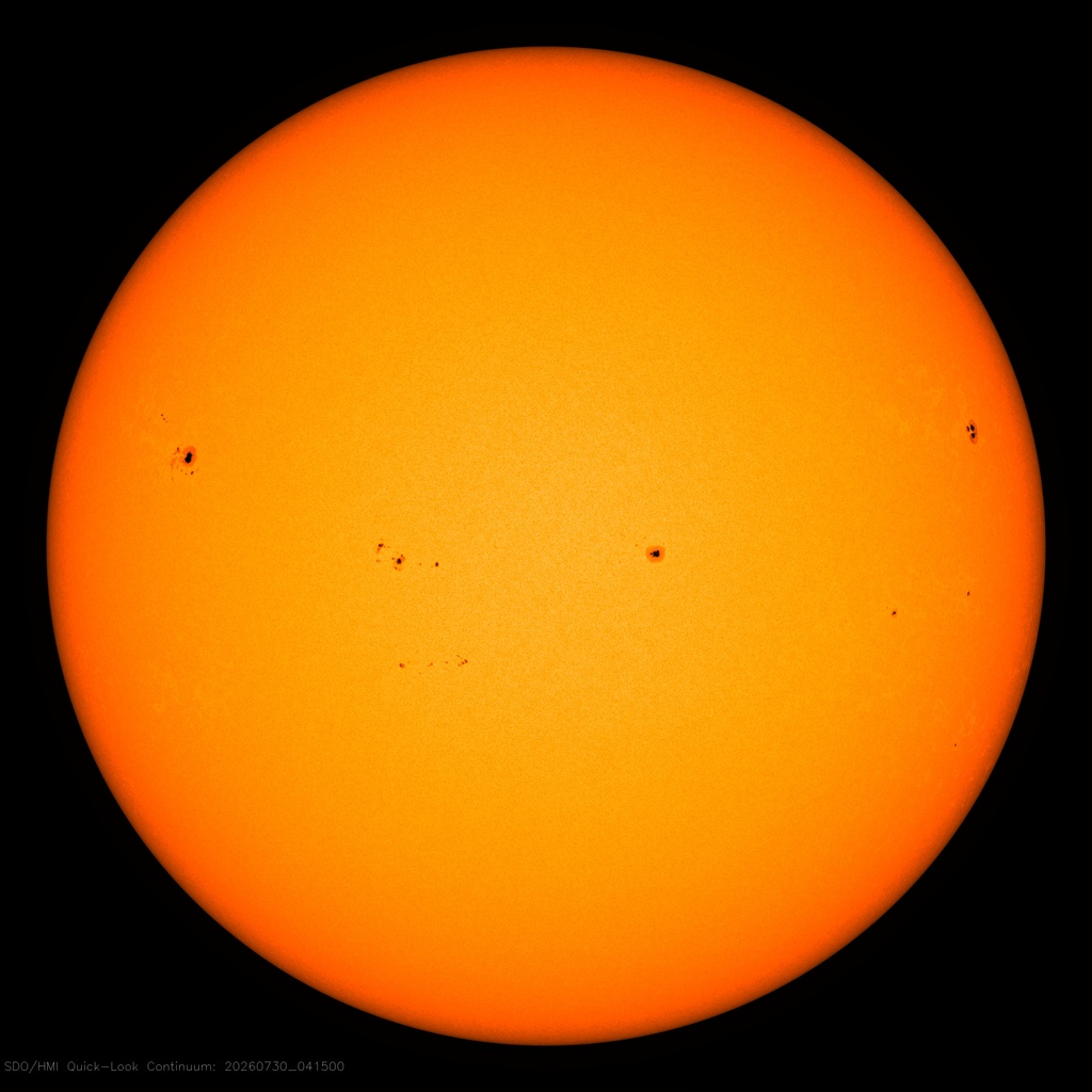 Die Sonne im sichtbaren Licht - NASA SDO HMI